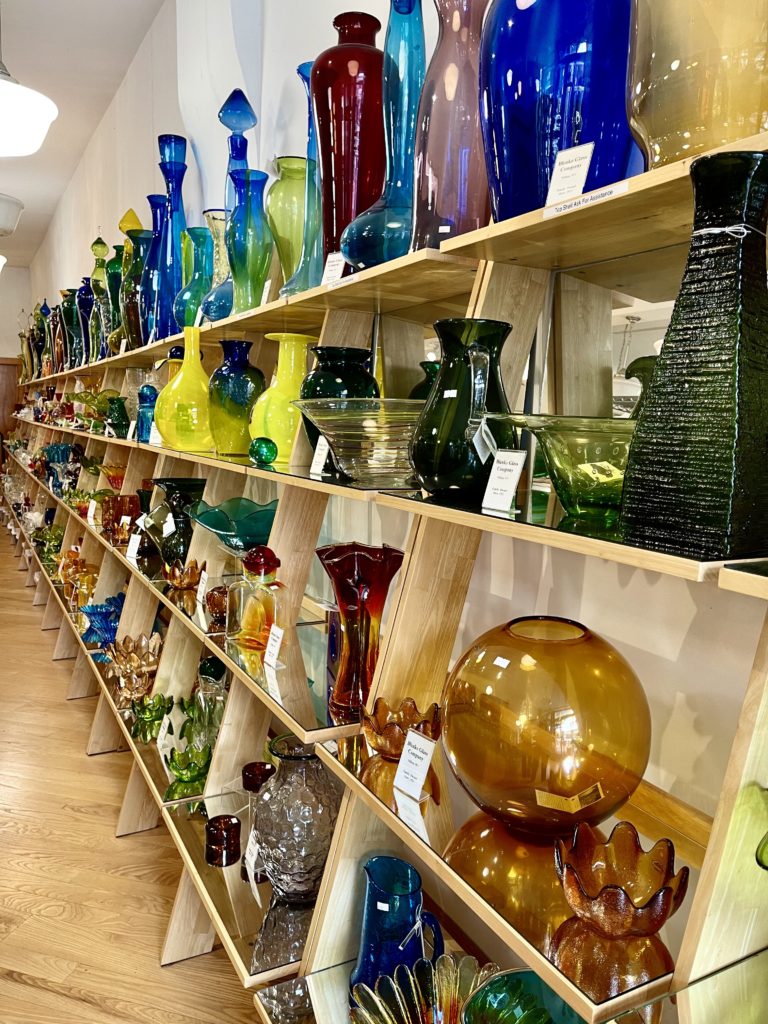 West Virginia Glass Outlet, Martinsburg WV Travel Guide